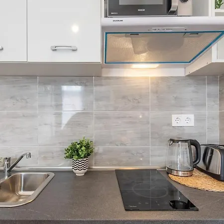 Great Near The Synagogue