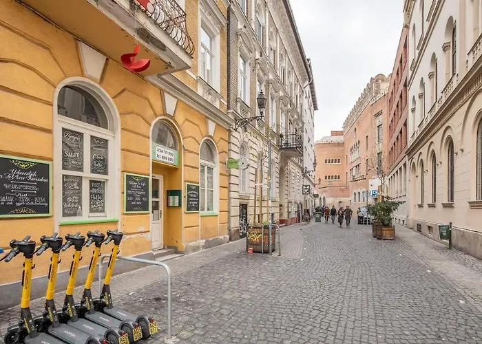 Great Near The Synagogue Apartament Budapesta