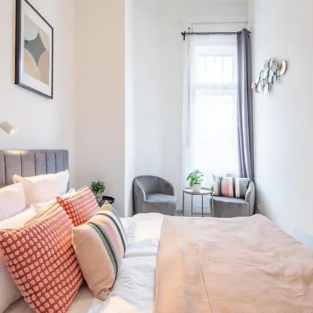 Apartment Great Near The Synagogue Budapest